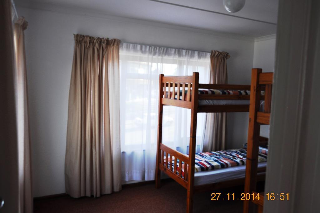Backpacker Apartments Plettenberg Bay Zewnętrze zdjęcie