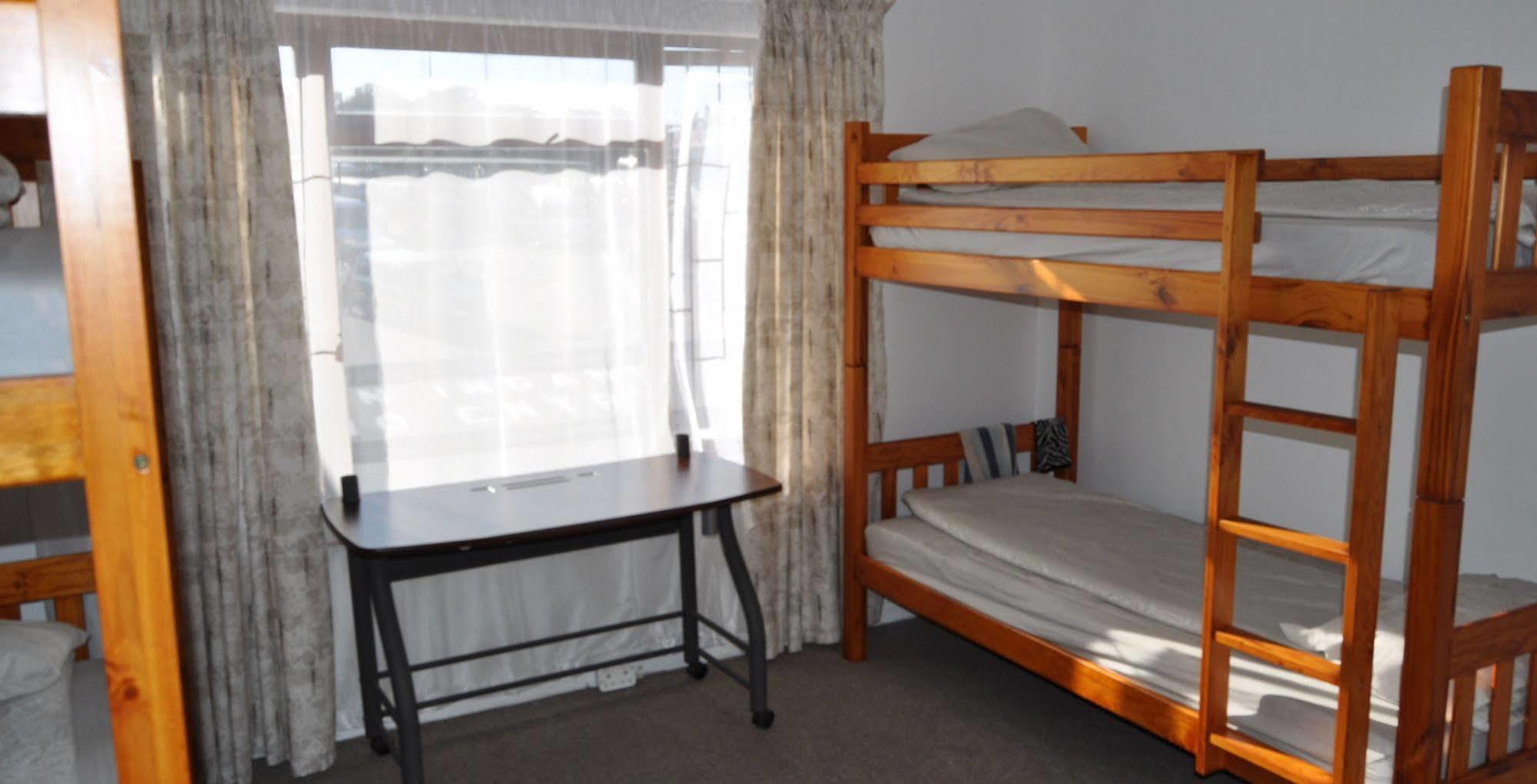 Backpacker Apartments Plettenberg Bay Zewnętrze zdjęcie